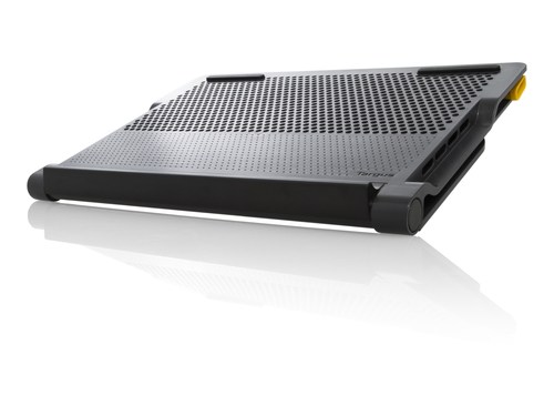 Targus Chill Mat with 4 port Hub